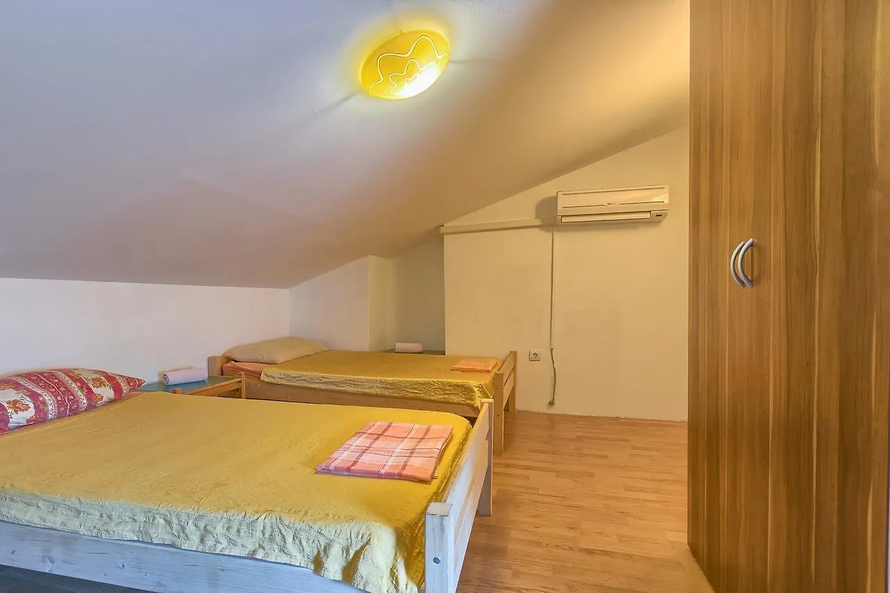 Hostel Pula