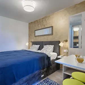 Luxury Flats In Centre Pensjonat