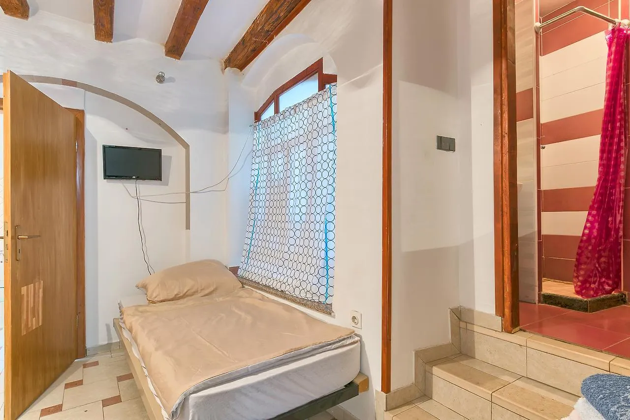 Hostel Pula